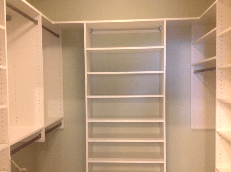 A closet design with no drawers for lower costs 