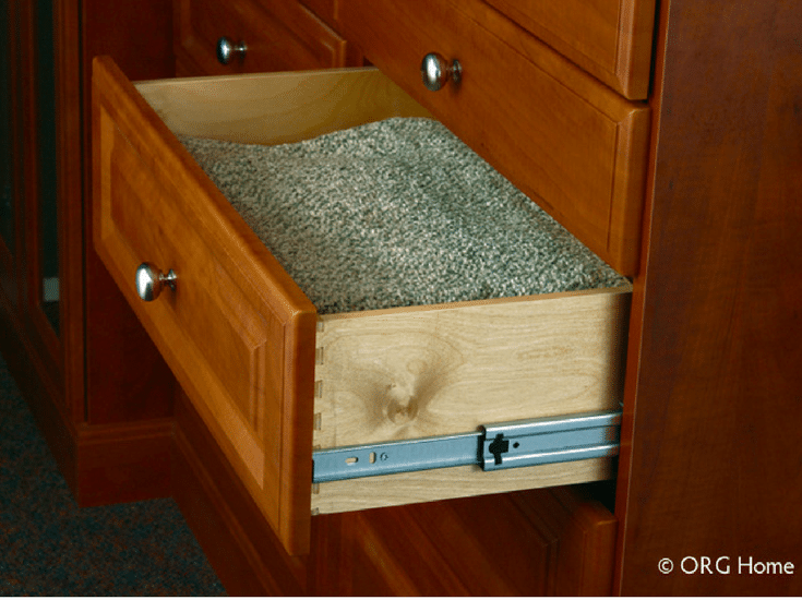 Dovetail drawer box in a custom closet design @InnovateBuild