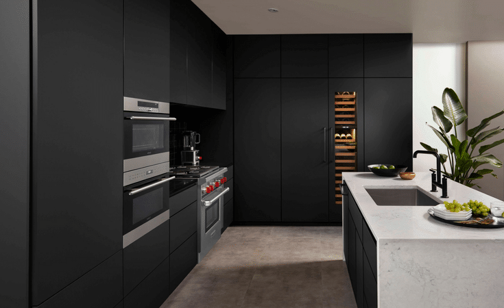 Black laminate kitchen using nanotechnology to eliminate fingerprints - wow a cool way to use tech to make a kitchen or pantry more stylish! | Innovate Home Org Columbus Ohio 