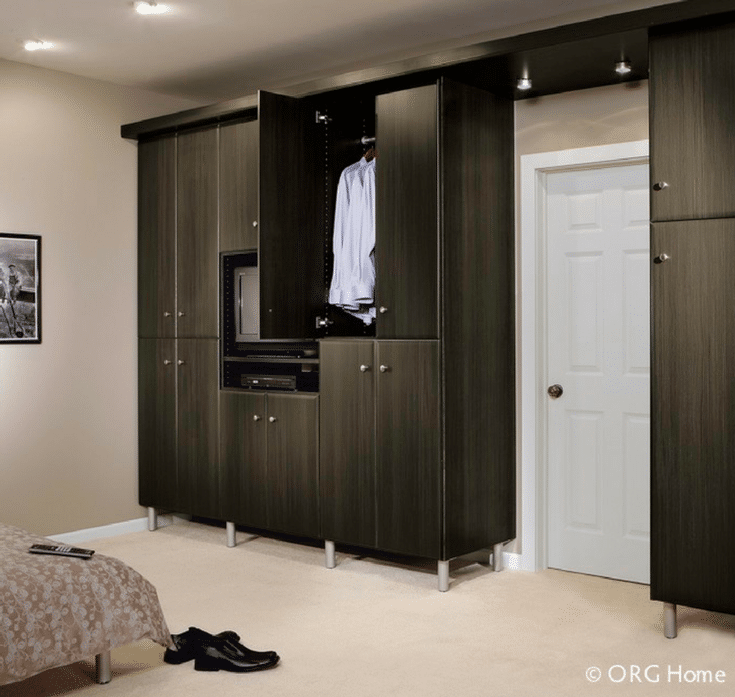 Wardrobe Closet in a Loft Apartment | Innovate Home Org | #DowntownColumbus #ApartmentCloset #ApartmentStorage