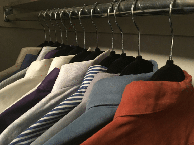 Velvet hangers make a closet look neater and less cluttered - Innovate Home Org Columbus Ohio 