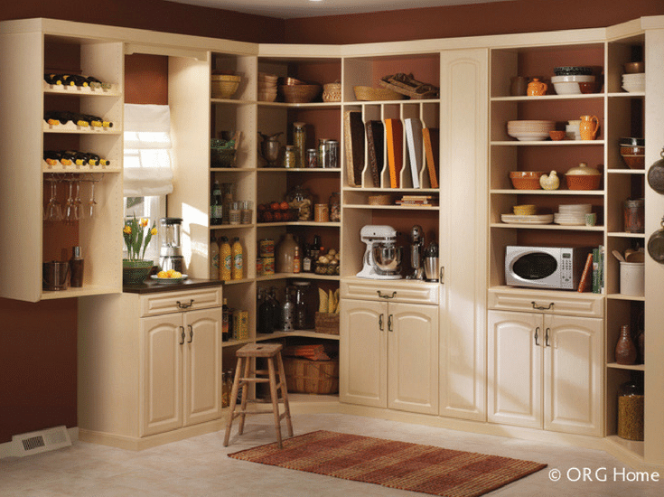 Corner pantry shelving in a custom design | Innovate Home Org Columbus Ohio 