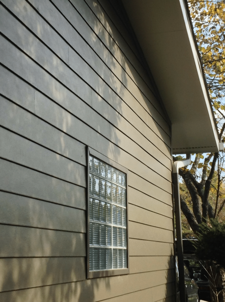 Glass Block Garage Window | Columbus Glass Block | Innovate Building Solutions | Columbus #NewAlbany #GarageWindow #GlassBlock