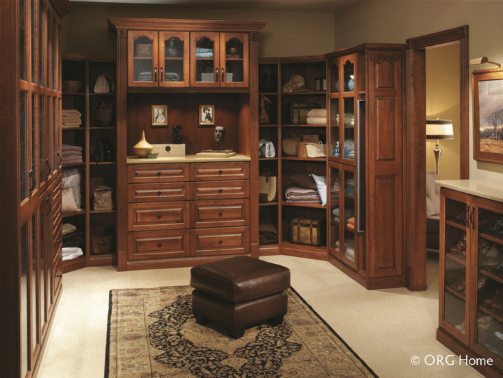 Closet with Depth and Height | Innovate Home Org | #Columbus #WalkInCloset #ElegantCloset