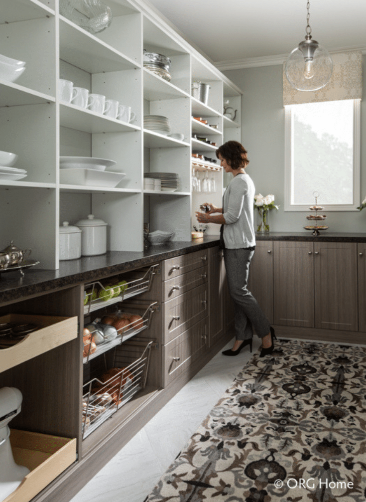 An adjustable pantry system in Columbus ohio | Innovate Home Org | Innovate Building Solutions | #PantryStorage #OrganizedPantry #BeautifulPantry