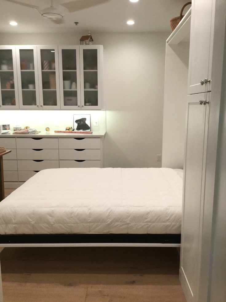 Fold down Murphy Bed Craft Room in Dublin Ohio | Innovate Home Org | Innovate Building Solutions | #MurphyBed #CustomCloset #FoldDownBed 