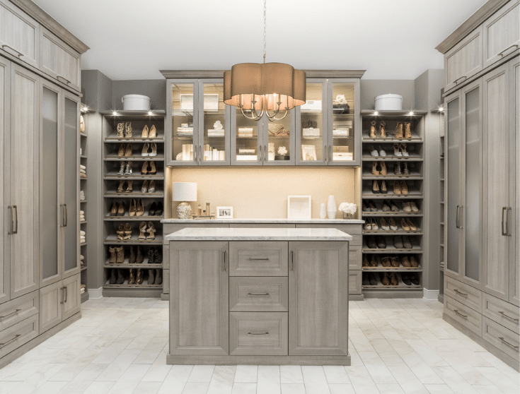 Floor based closet system in columbus ohio | Innovate Home Org | #ColumbusCloset #ClosetSystems #WalkInCloset 