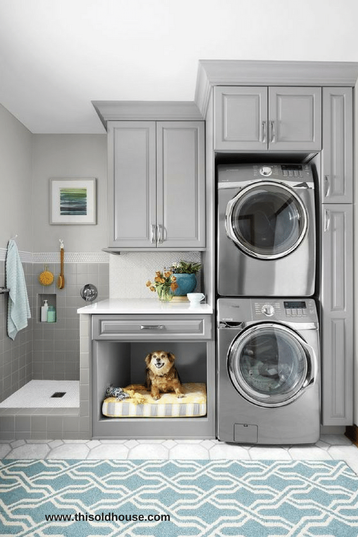 Combined mudroom laundry room cabinetry storage with a pet seating area | Innovate Home Org | Columbus OH | #StorageSystem #MundroomStorage #LaundryRoom