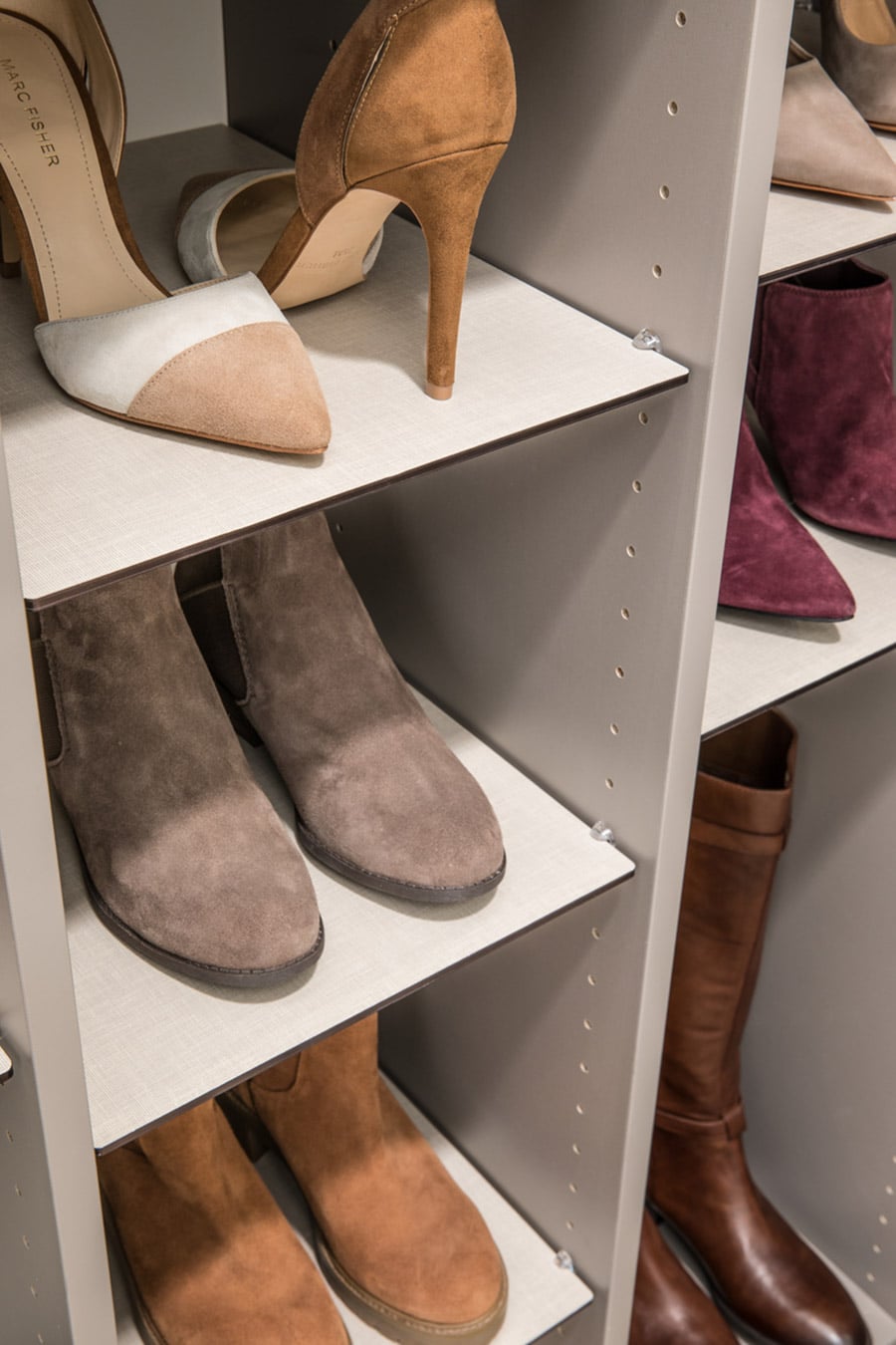 Adjustable shoe shelves for boot and high heels Columbus ohio | Innovate Home Org | #ShoeShelving #StorageSystem #OrganizationSystem