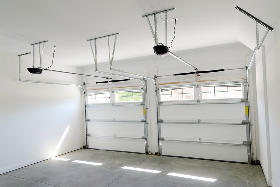 Design flaw 5 garage door with lights idea 1 | Innovate Home Org | #GarageDoor #GarageStorage #StorageSolutions