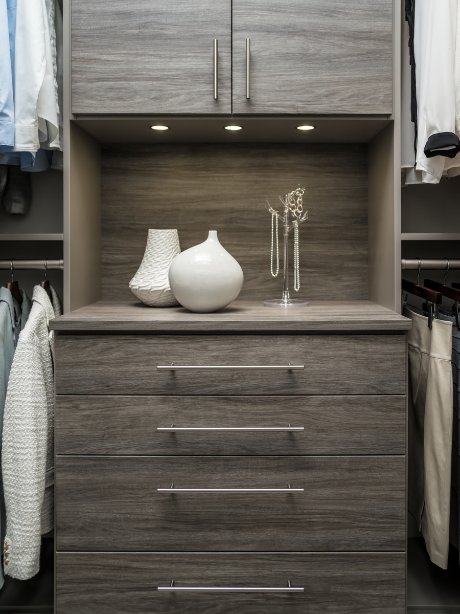 closet doors to hide mess Dublin ohio | Innovate Home Org | #CustomStorage #ClosetDoors #DublinOhio #ColumbusClosets