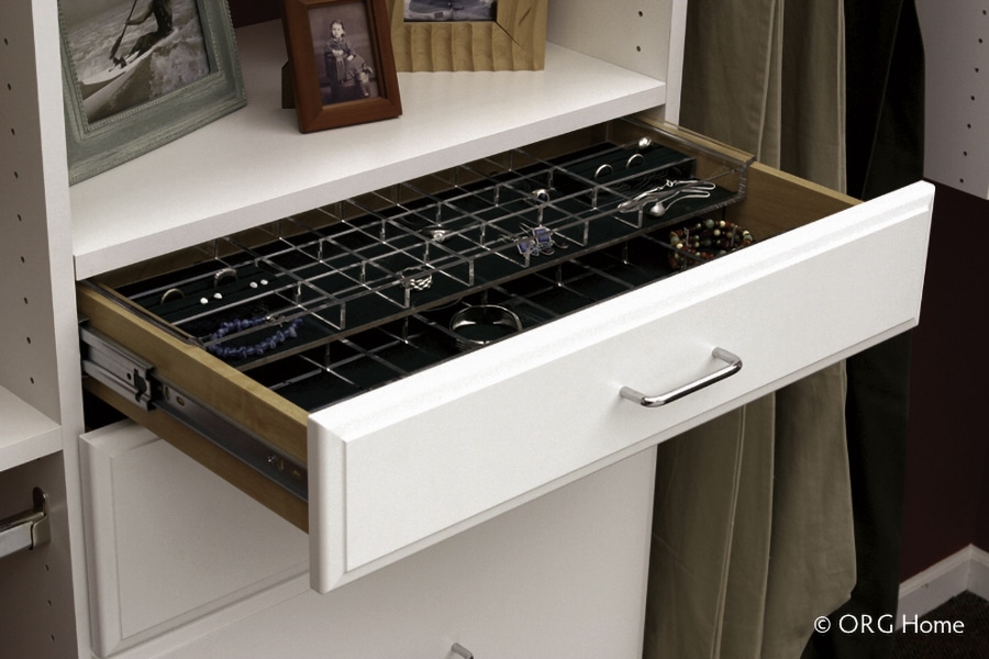 acrylic compartments in a jewelry drawer closet tray Columbus Ohio | Innovate home Org | #CustomDrawers #OrganizationSystem #StorageSystem #Drawers
