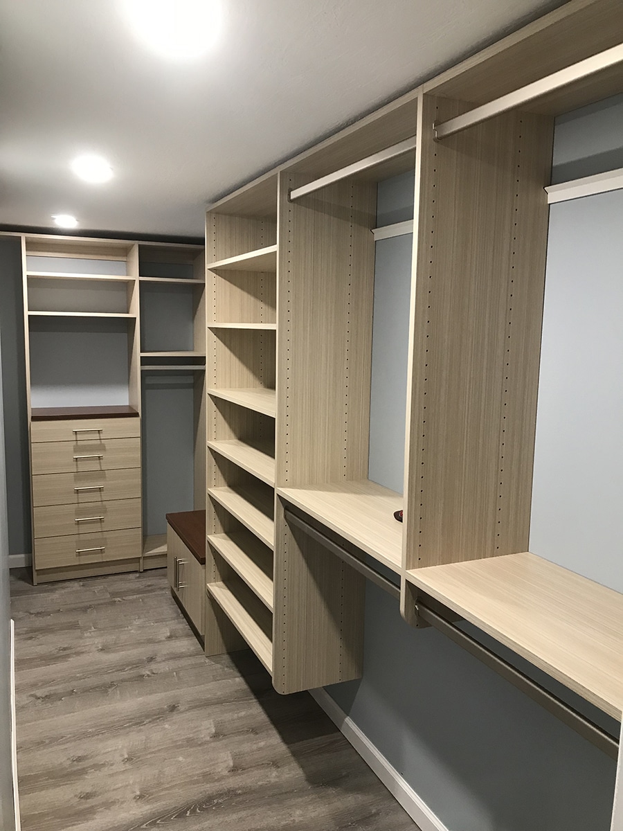 12 inch vs. 14 inc deep closet shelving in a hilliard ohio closet | Innovate Home Org | #CustomCloset #storage #closetorganization #14inchclosets