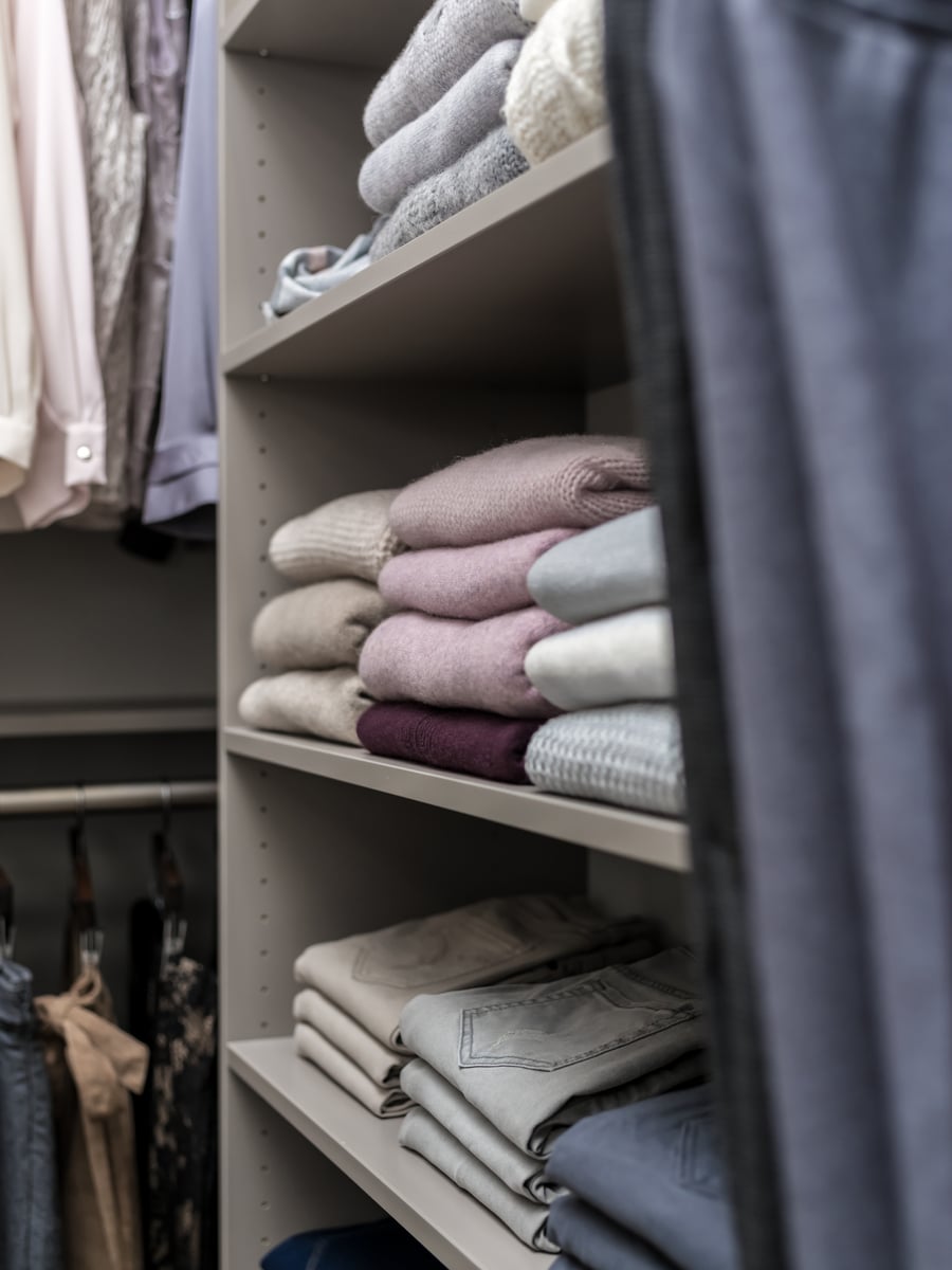 Factor 6 flat and smooth laminate closet shelves don't put lines on clothes | Innovate Home Org | Columbus, OH | #Customstorage #Organization #Shelving #ShelvingStorage