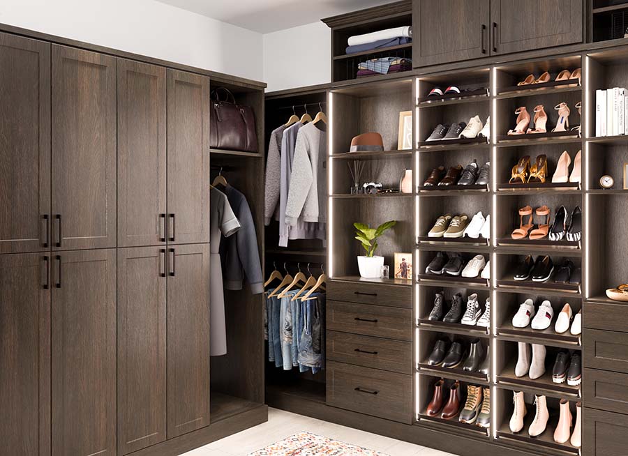 Trick 5 custom closet with raised shoe shelves Columbus ohio | Innovate Home Org #CustomStorage #Organization #ShoeSelves