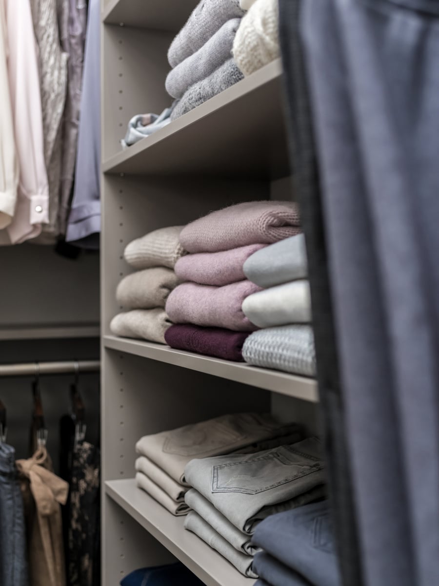 Strategy 2a folded clothes in a custom closet columbus | Innovate Home Org #StorageSolutions #FoldedClothes #StorageSolutions