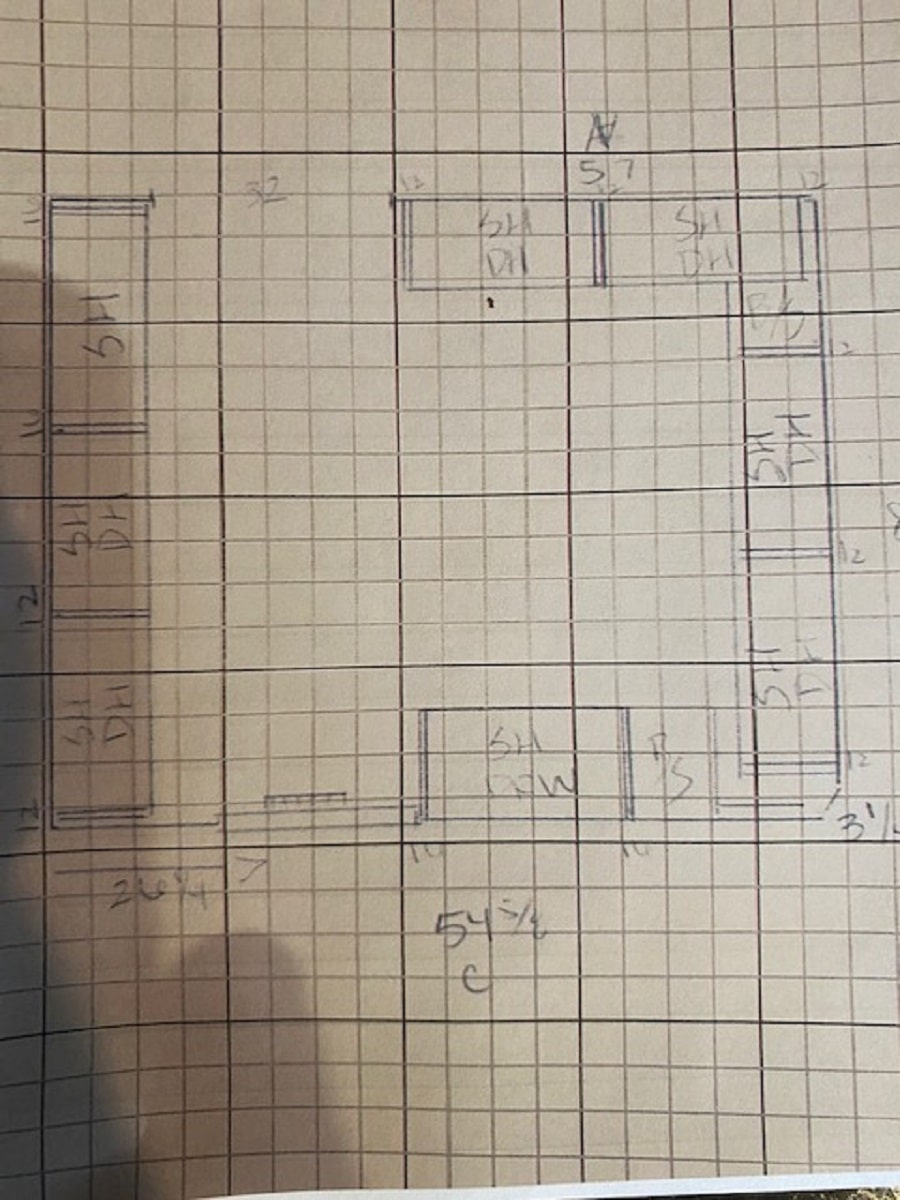 Question 15 plan view 2D closet design | innovate home org Powell, OH #closetlayout #2Dclosetdesign #customwalkinclosets