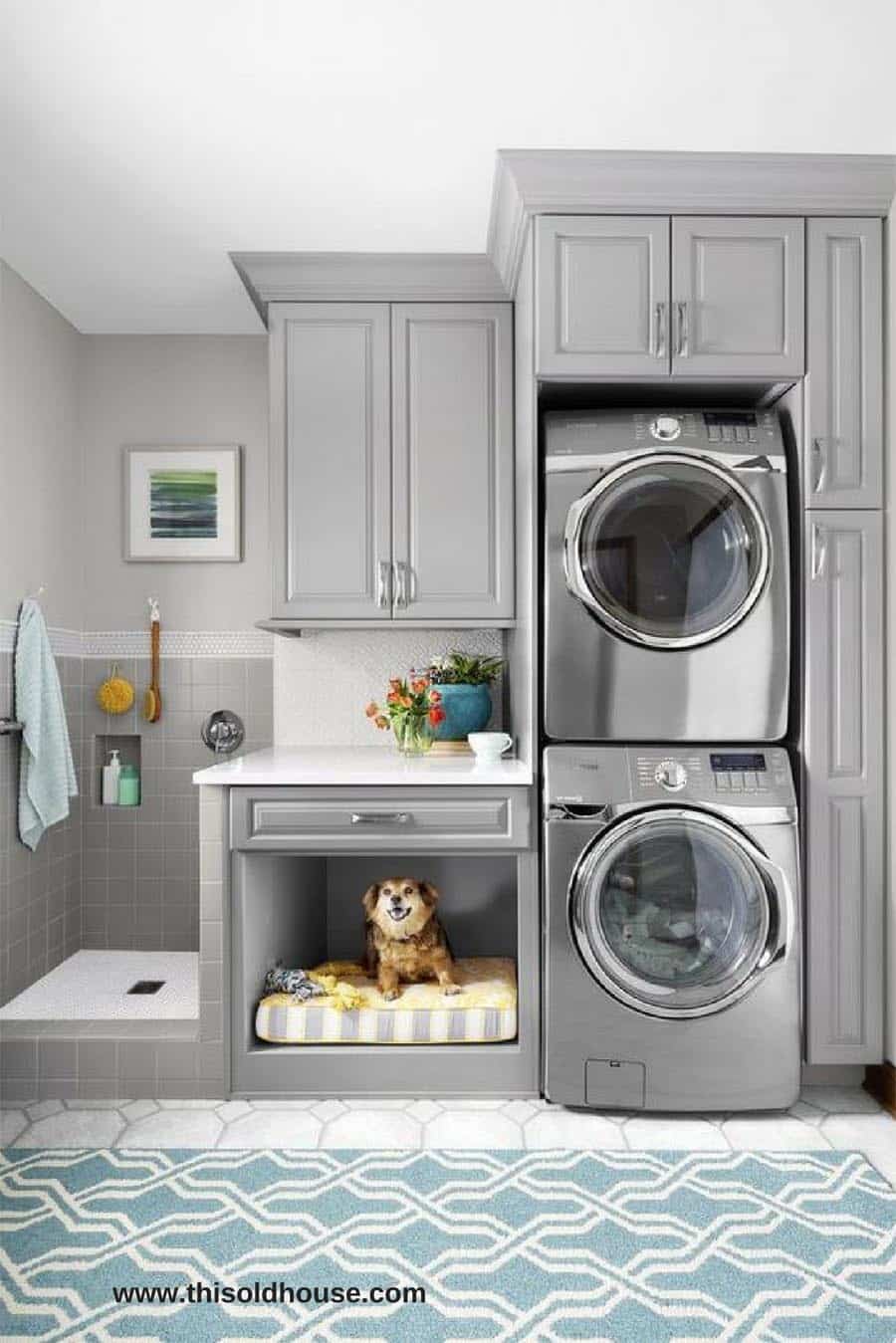 Do 8 pet bed in a laundry room design credit | Innovate Home Org | Columbus, OH | Storage Organization Solutions | home organization | Laundry room storage