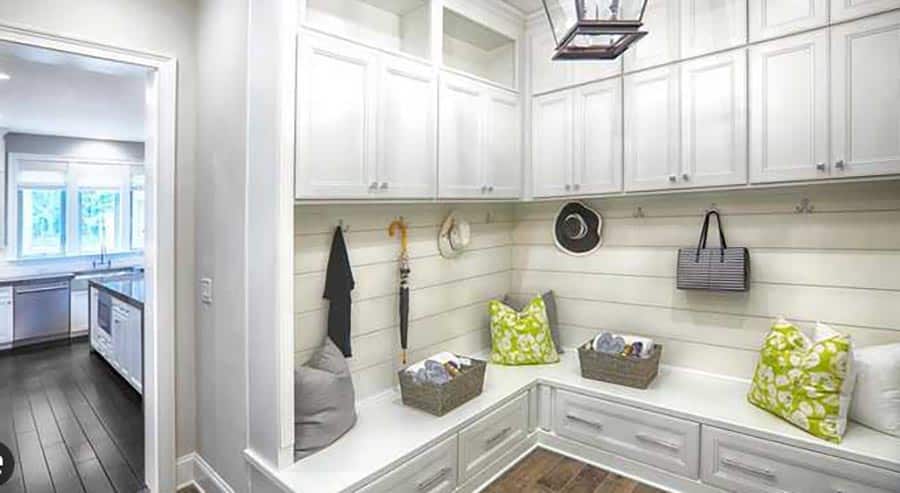 Columbus Laundry Room Storage Cabinets & Shelves - Innovate Home Org