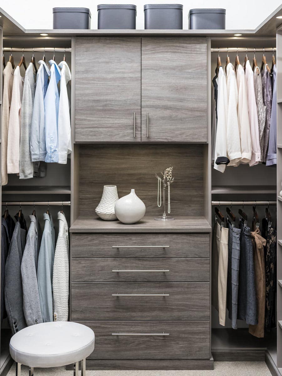 Expectation 8 drawers in a feature wall Pataskala closet | Innovate Home Org | Organization Solutions for Custom Closet | Organization Tips | Closet Storage organization