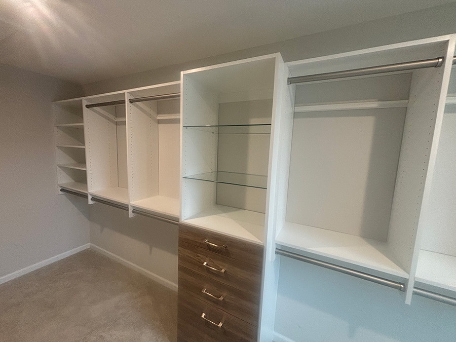 Idea 11 patterned drawer front white wall hung Columbus closet - Innovate Home Org, Custom Closet Design Ideas, Luxury Walk In Closets, Closets Design With Style, Beautiful Custom Closet Concepts