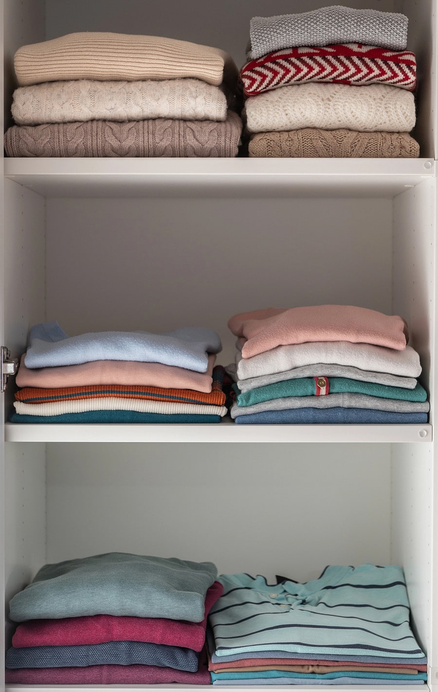 Section 1 tip 2 folded clothes on a shelf - Innovate Home Org, Closet Storage Shelving Ideas, Custom Closet Designs, Home Storage Systems, Home Improvement Projects