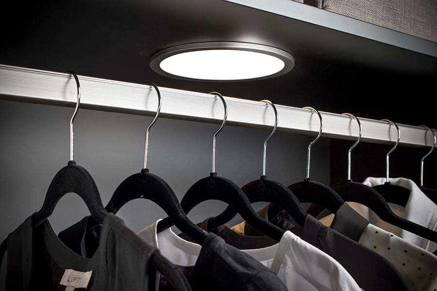 Section 2 tip 1 velvet hangers on a brushed nickel closet rod - Innovate Home Org, Luxury Custom Closets, Modern Home Storage Options, Helpful Closet Accessories, Hanging Closet Tips