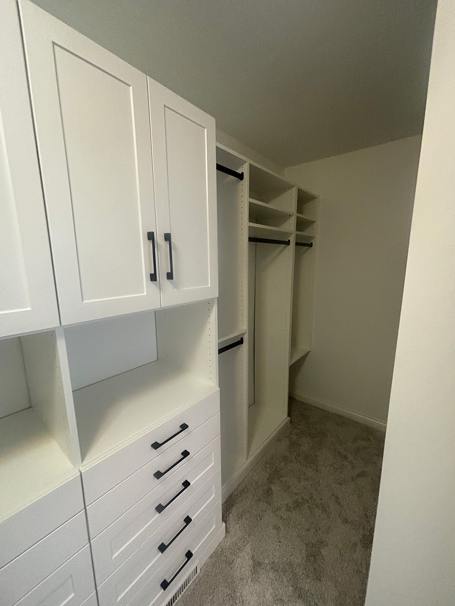 Overused feature 2 after laminate closet shaker drawer door fronts - Innovate Home Org, Closet Shelves and Drawers, Walk In Closet Concepts, Home Storage Options, Better Home Closets